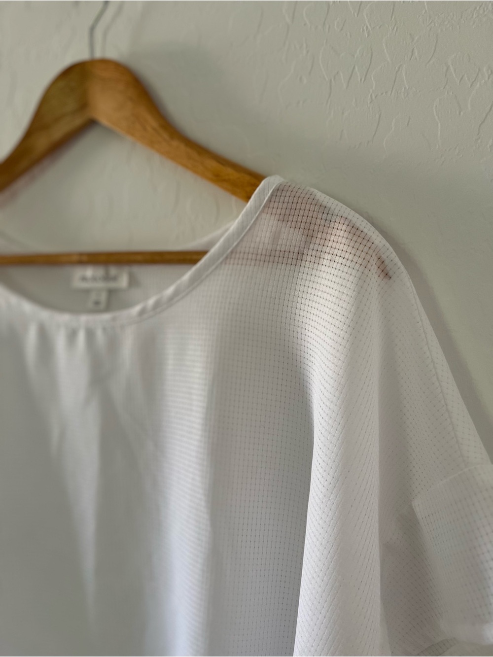 Prologue Women's White Short Sleeve Boxy Sheer Top - Picture 2 of 6
